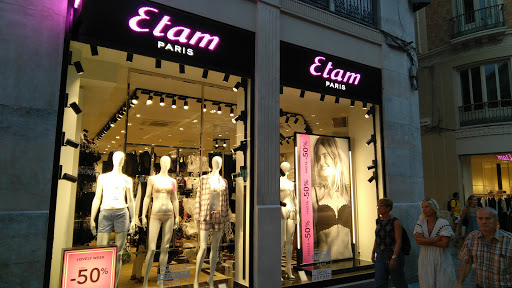Boutique de lencería Etam en Málaga.