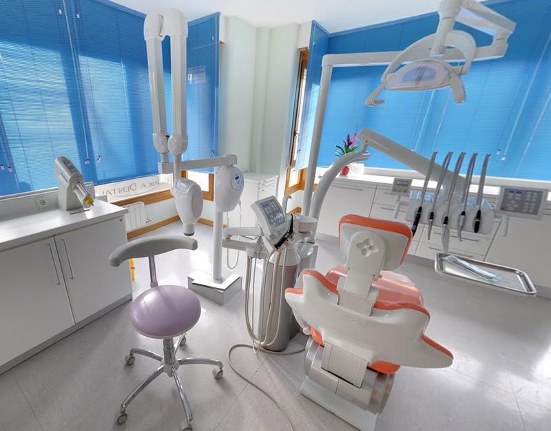 clinica dental en malaga doctoras luna
